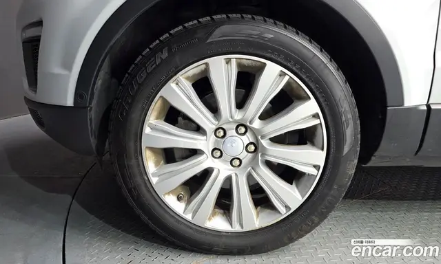 Land Rover Range Rover Evoque 2015 2.0 автомат (гидро), миниатюра 5 Land Rover Range Rover Evoque 2015 2.0 автомат (гидро), миниатюра 5