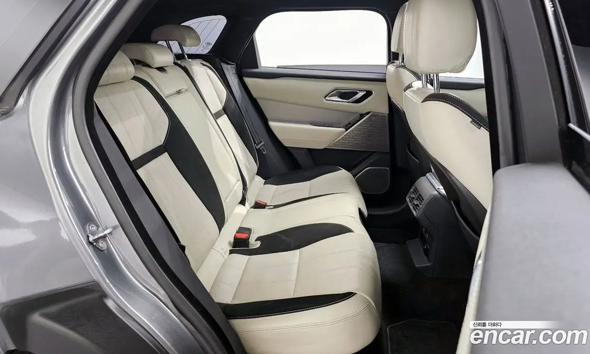 Land Rover Range Rover Velar 2017 3.0 автомат (гидро), фото 18 Land Rover Range Rover Velar 2017 3.0 автомат (гидро), фото 18
