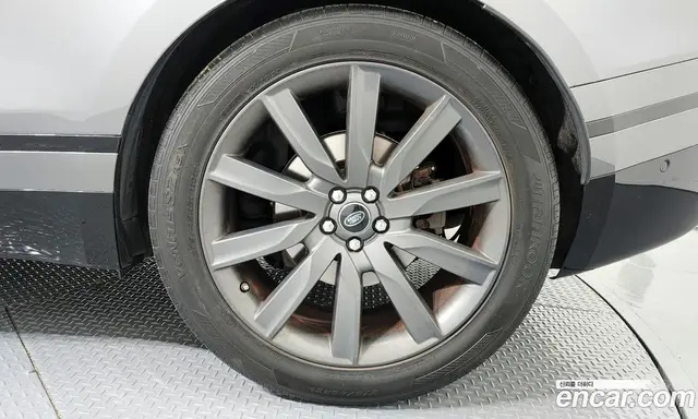 Land Rover Range Rover Velar 2017 3.0 автомат (гидро), миниатюра 7 Land Rover Range Rover Velar 2017 3.0 автомат (гидро), миниатюра 7