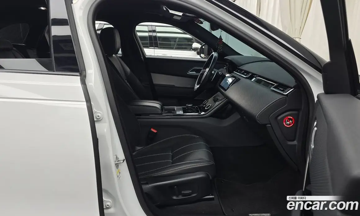 Land Rover Range Rover Velar 2017 3.0 автомат (гидро), фото 16