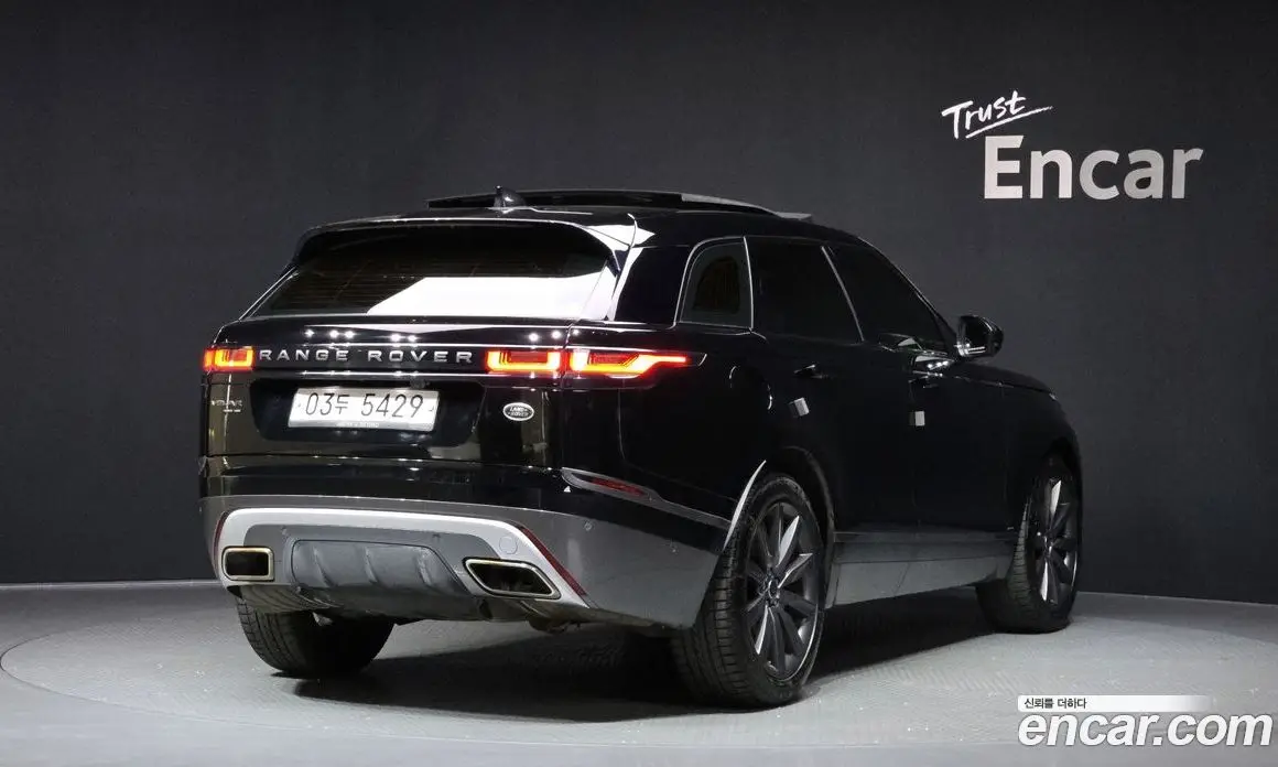 Land Rover Range Rover Velar 2018 3.0 автомат (гидро), фото 2 Land Rover Range Rover Velar 2018 3.0 автомат (гидро), фото 2