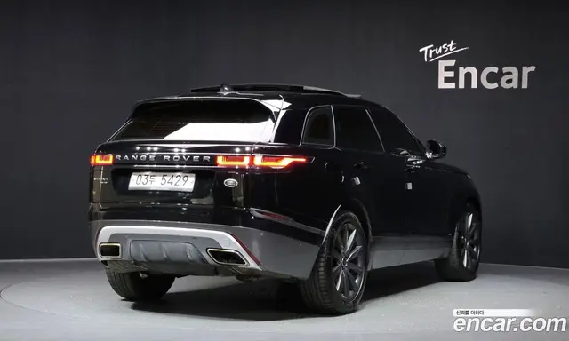 Land Rover Range Rover Velar 2018 3.0 автомат (гидро), миниатюра 2 Land Rover Range Rover Velar 2018 3.0 автомат (гидро), миниатюра 2