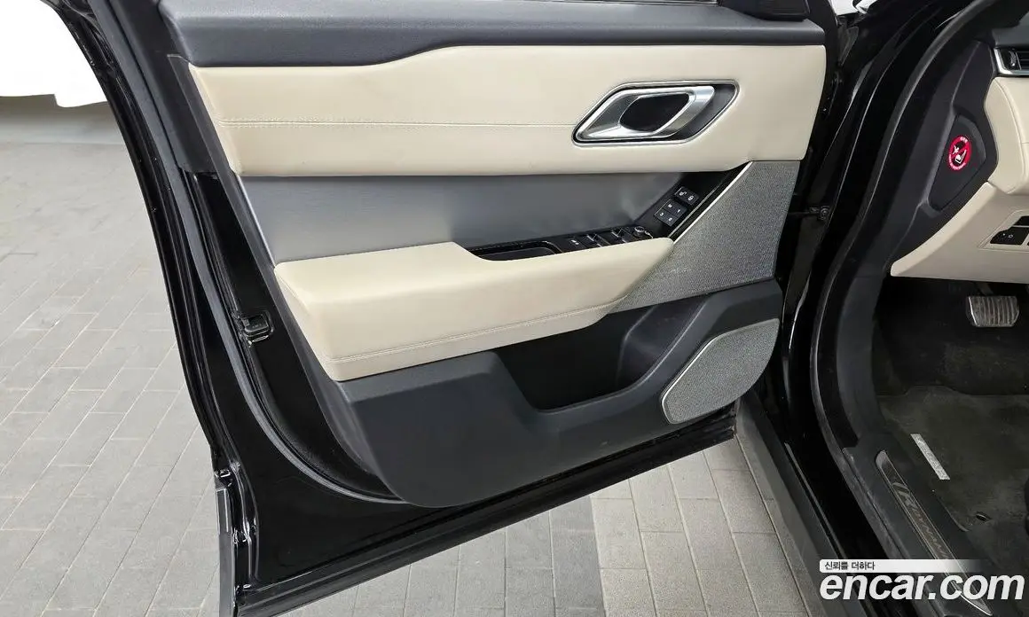 Land Rover Range Rover Velar 2018 3.0 автомат (гидро), фото 14 Land Rover Range Rover Velar 2018 3.0 автомат (гидро), фото 14