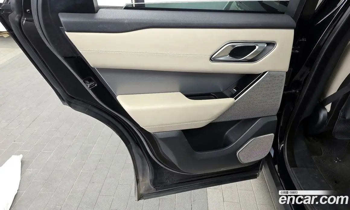 Land Rover Range Rover Velar 2018 3.0 автомат (гидро), фото 15 Land Rover Range Rover Velar 2018 3.0 автомат (гидро), фото 15