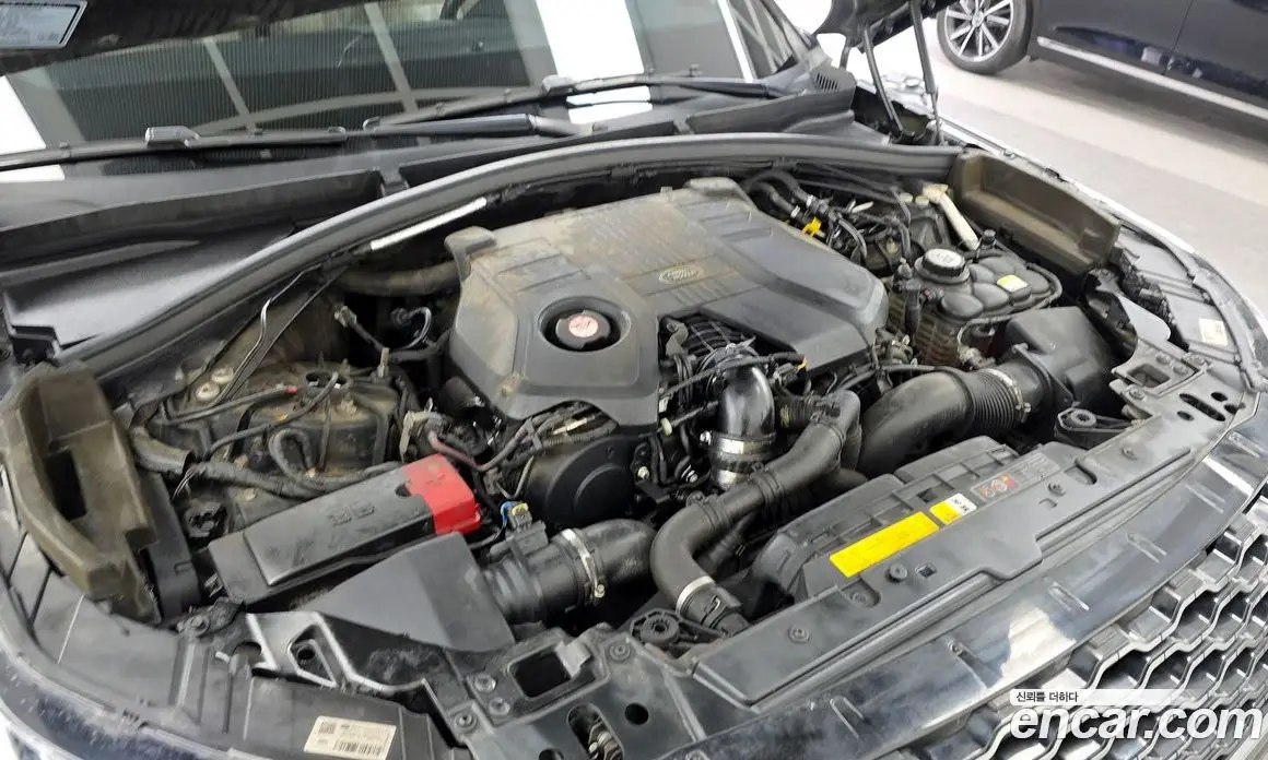 Land Rover Range Rover Velar 2018 3.0 автомат (гидро), фото 6 Land Rover Range Rover Velar 2018 3.0 автомат (гидро), фото 6