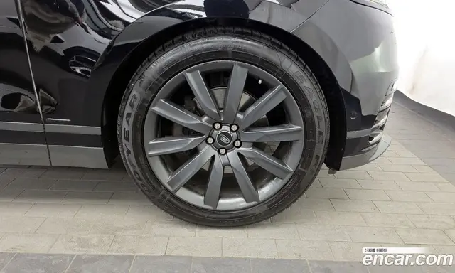 Land Rover Range Rover Velar 2018 3.0 автомат (гидро), миниатюра 7 Land Rover Range Rover Velar 2018 3.0 автомат (гидро), миниатюра 7