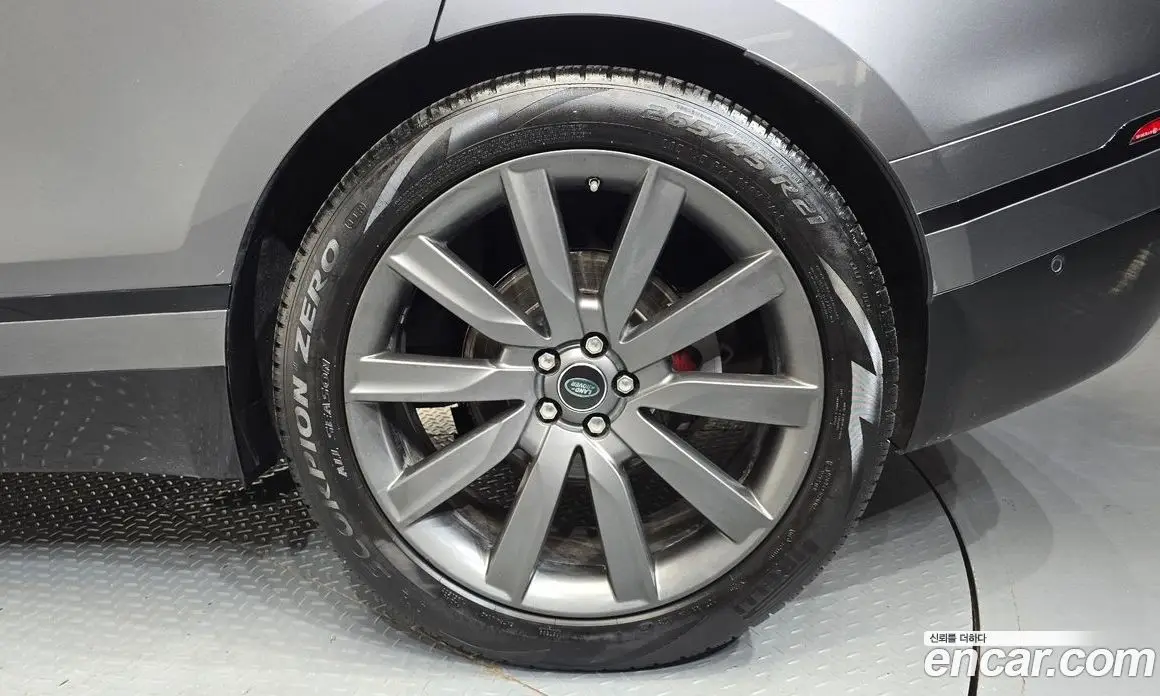 Land Rover Range Rover Velar 2019 3.0 автомат (гидро), фото 7 Land Rover Range Rover Velar 2019 3.0 автомат (гидро), фото 7