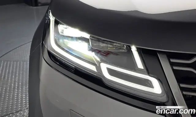 Land Rover Range Rover Velar 2019 3.0 автомат (гидро), миниатюра 8 Land Rover Range Rover Velar 2019 3.0 автомат (гидро), миниатюра 8