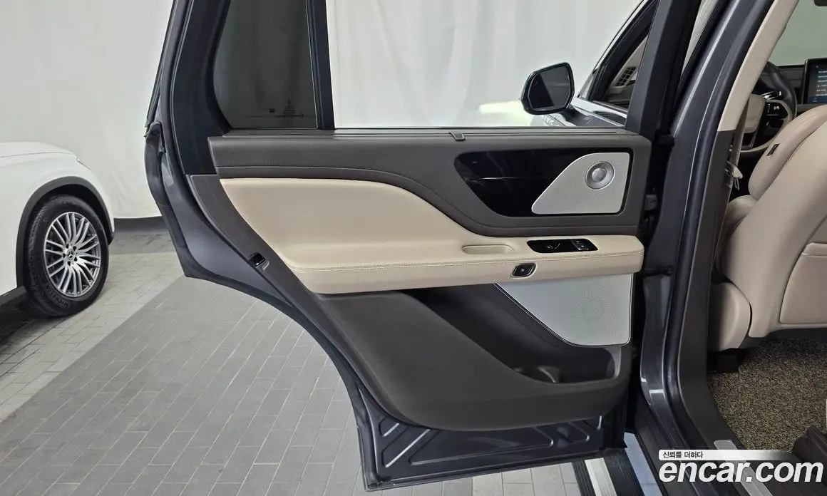 Lincoln Aviator 2021 3.0 автомат (гидро), фото 15 Lincoln Aviator 2021 3.0 автомат (гидро), фото 15