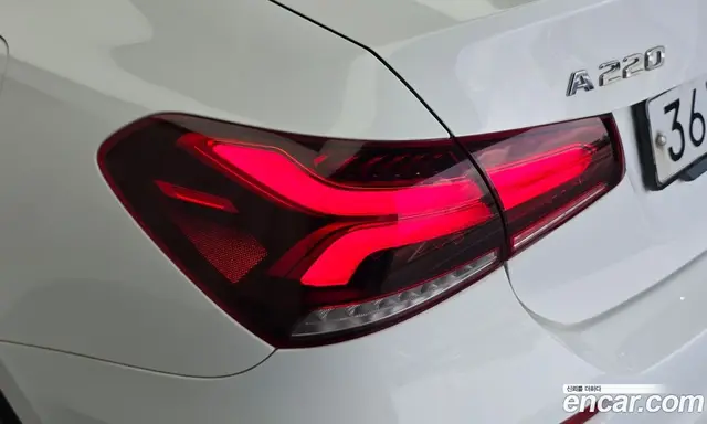 Mercedes-Benz A-Class 2020 2.0 автомат (гидро), миниатюра 9 Mercedes-Benz A-Class 2020 2.0 автомат (гидро), миниатюра 9