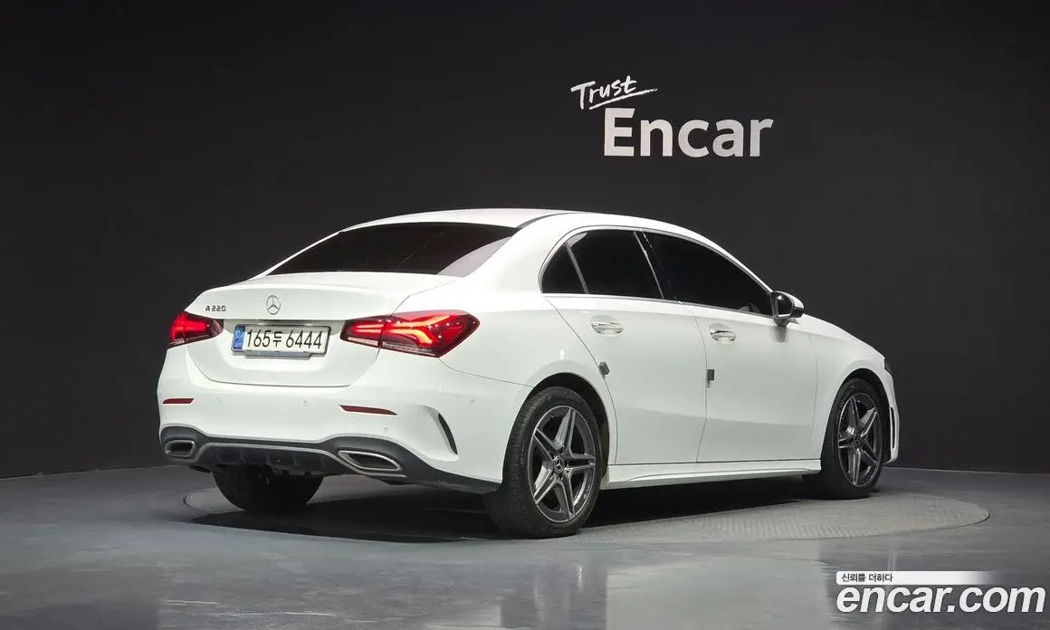 Mercedes-Benz A-Class 2021 2.0 автомат (гидро), фото 1 Mercedes-Benz A-Class 2021 2.0 автомат (гидро), фото 1