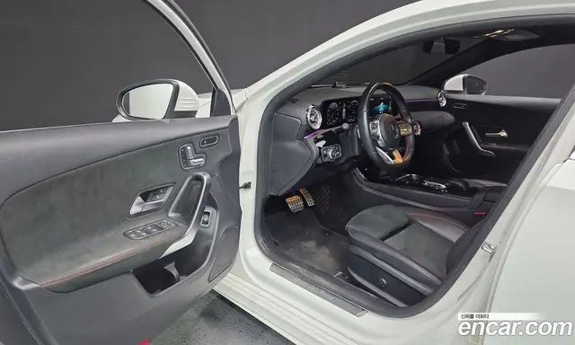 Mercedes-Benz A-Class 2021 2.0 автомат (гидро), миниатюра 12