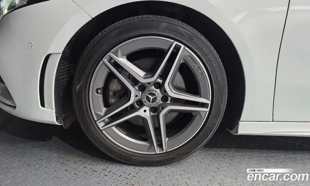 Mercedes-Benz A-Class 2021 2.0 автомат (гидро), миниатюра 4 Mercedes-Benz A-Class 2021 2.0 автомат (гидро), миниатюра 4