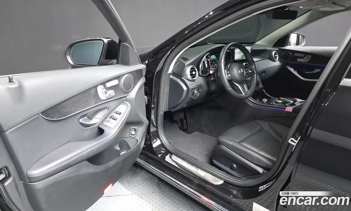 Mercedes-Benz C-Class 2021 1.9 автомат (гидро), фото 13