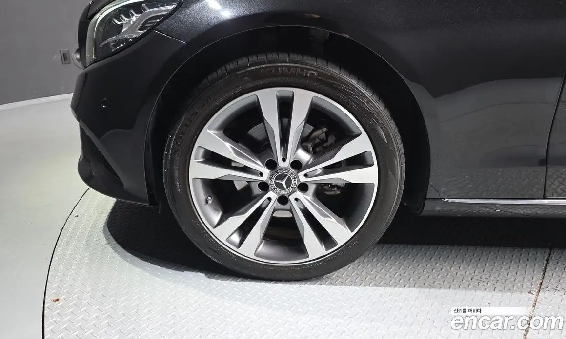 Mercedes-Benz C-Class 2021 1.9 автомат (гидро), фото 5