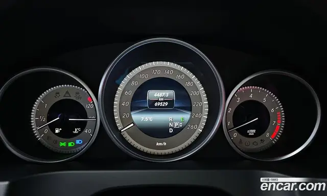 Mercedes-Benz E-Class 2015 3.0 автомат (гидро), миниатюра 8 Mercedes-Benz E-Class 2015 3.0 автомат (гидро), миниатюра 8
