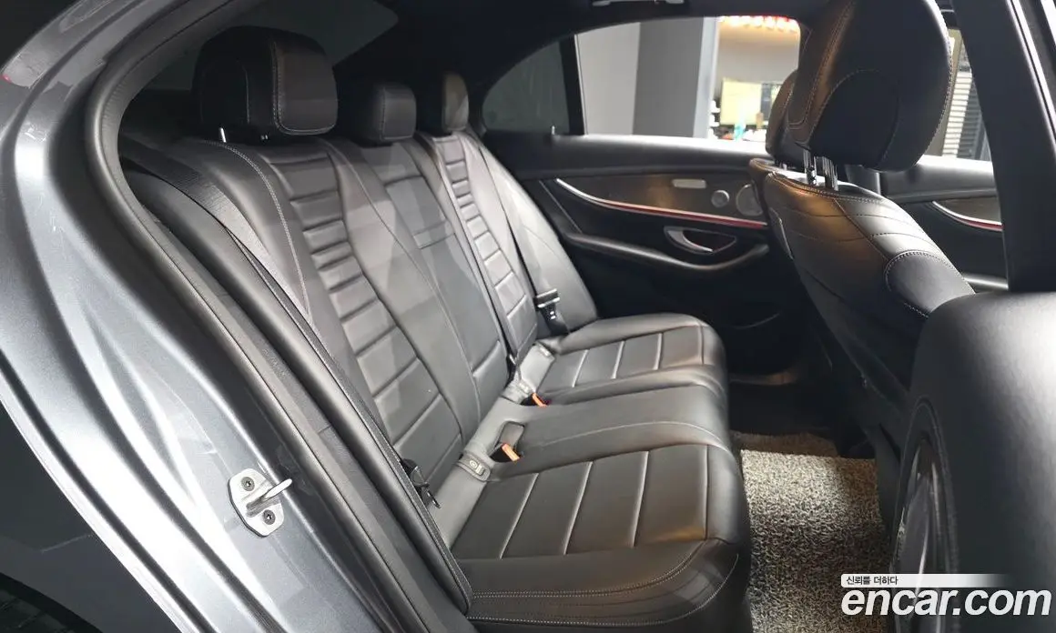 Mercedes-Benz E-Class 2019 2.0 автомат (гидро), фото 16 Mercedes-Benz E-Class 2019 2.0 автомат (гидро), фото 16