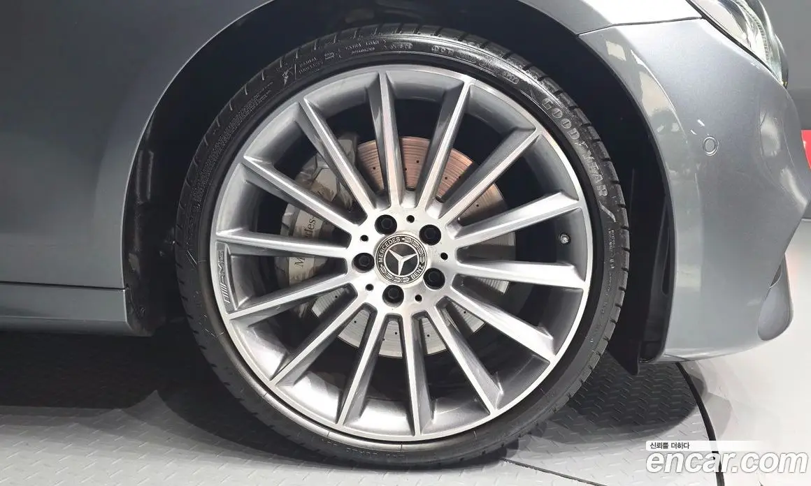 Mercedes-Benz E-Class 2019 2.0 автомат (гидро), фото 5 Mercedes-Benz E-Class 2019 2.0 автомат (гидро), фото 5