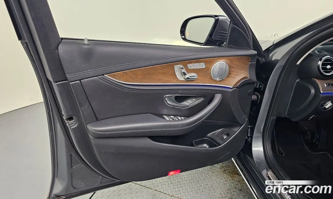 Mercedes-Benz E-Class 2019 2.0 автомат (гидро), фото 14