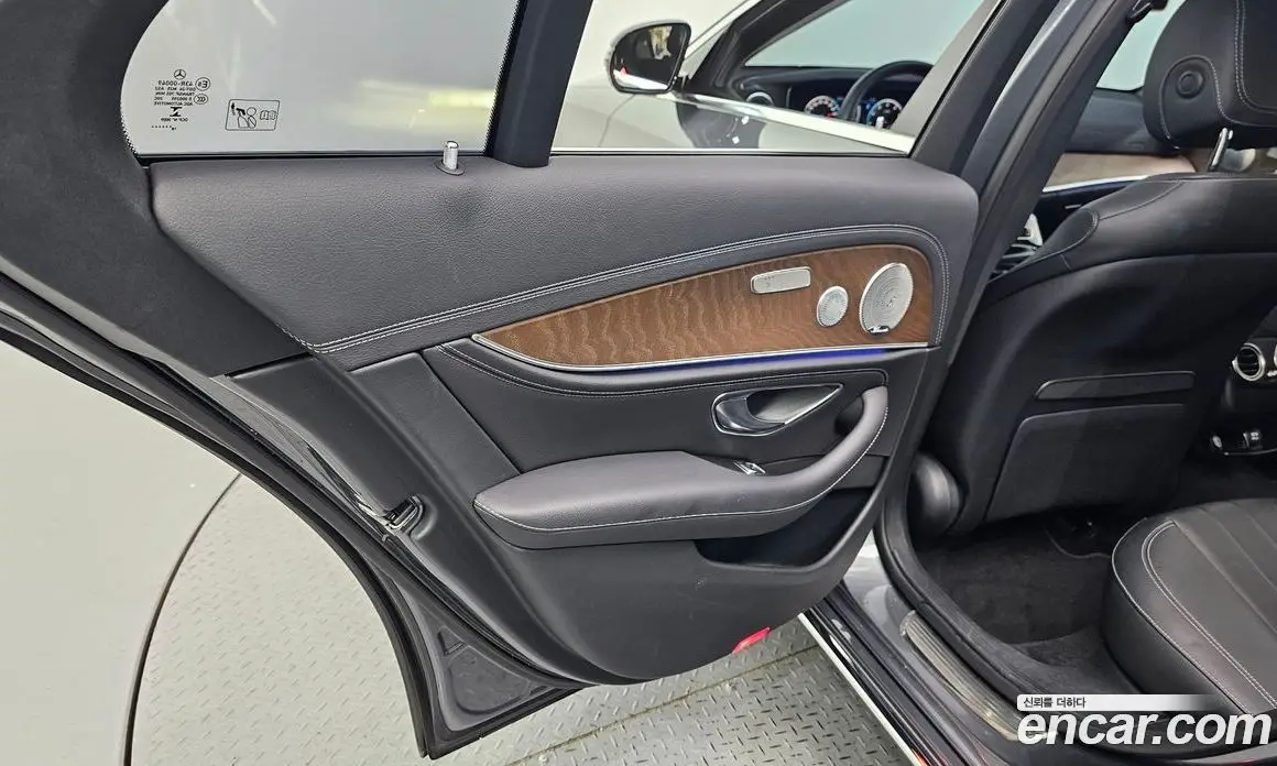 Mercedes-Benz E-Class 2019 2.0 автомат (гидро), фото 15