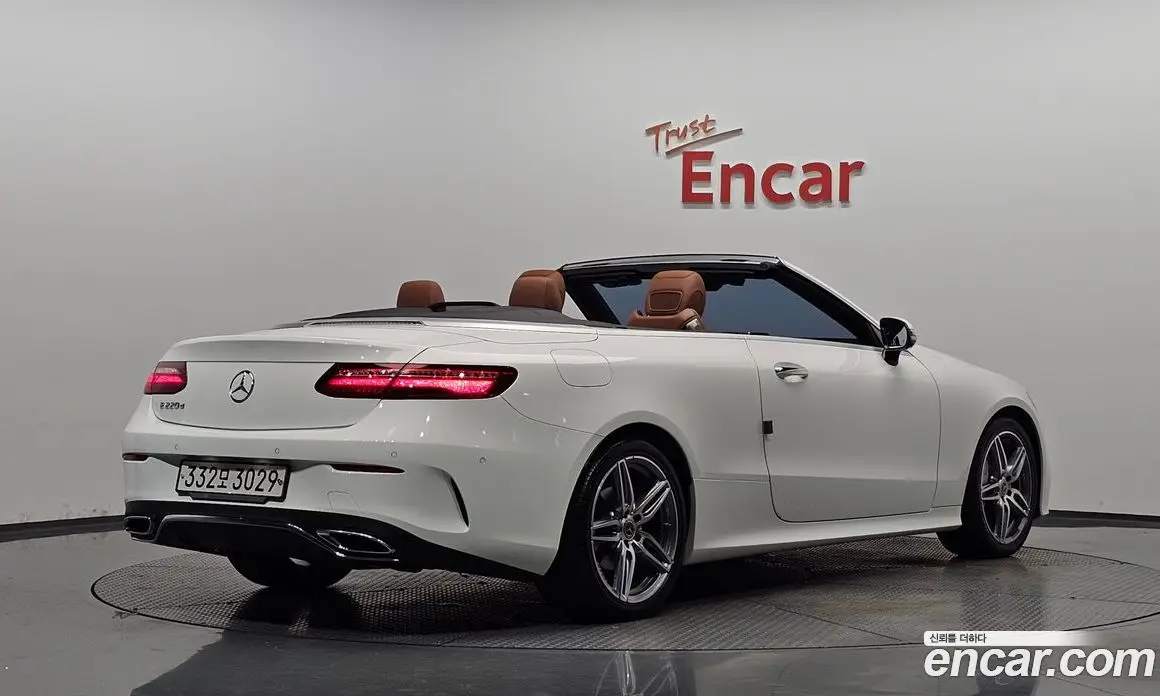 Mercedes-Benz E-Class 2019 1.9 автомат (гидро), фото 1 Mercedes-Benz E-Class 2019 1.9 автомат (гидро), фото 1
