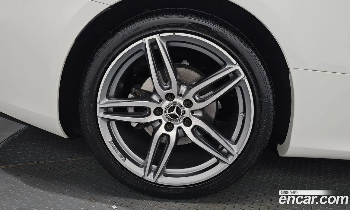 Mercedes-Benz E-Class 2019 1.9 автомат (гидро), фото 6 Mercedes-Benz E-Class 2019 1.9 автомат (гидро), фото 6
