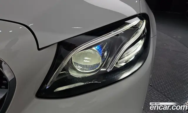 Mercedes-Benz E-Class 2019 1.9 автомат (гидро), миниатюра 7 Mercedes-Benz E-Class 2019 1.9 автомат (гидро), миниатюра 7