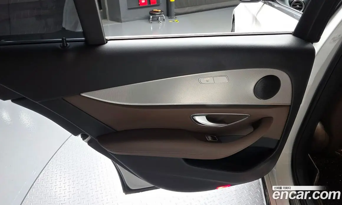 Mercedes-Benz E-Class 2019 2.0 автомат (гидро), фото 15 Mercedes-Benz E-Class 2019 2.0 автомат (гидро), фото 15
