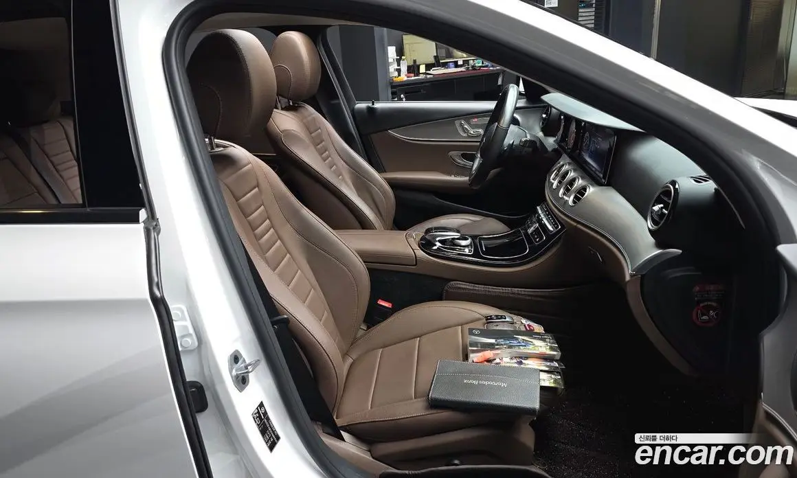 Mercedes-Benz E-Class 2019 2.0 автомат (гидро), фото 17 Mercedes-Benz E-Class 2019 2.0 автомат (гидро), фото 17