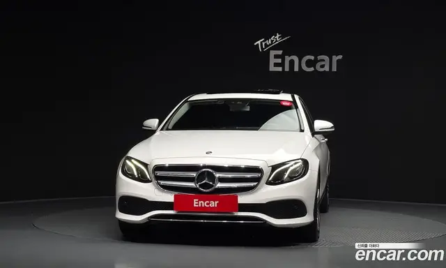 Mercedes-Benz E-Class 2019 2.0 автомат (гидро), миниатюра 3 Mercedes-Benz E-Class 2019 2.0 автомат (гидро), миниатюра 3