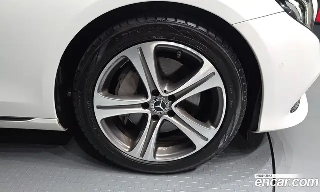 Mercedes-Benz E-Class 2019 2.0 автомат (гидро), миниатюра 7 Mercedes-Benz E-Class 2019 2.0 автомат (гидро), миниатюра 7