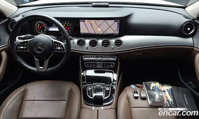 Mercedes-Benz E-Class 2019 2.0 автомат (гидро), миниатюра 10 Mercedes-Benz E-Class 2019 2.0 автомат (гидро), миниатюра 10