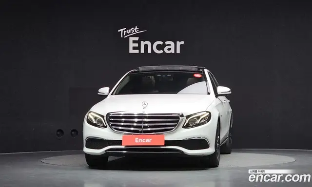 Mercedes-Benz E-Class 2019 2.0 автомат (гидро), миниатюра 3 Mercedes-Benz E-Class 2019 2.0 автомат (гидро), миниатюра 3
