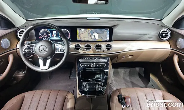 Mercedes-Benz E-Class 2019 2.0 автомат (гидро), миниатюра 10 Mercedes-Benz E-Class 2019 2.0 автомат (гидро), миниатюра 10