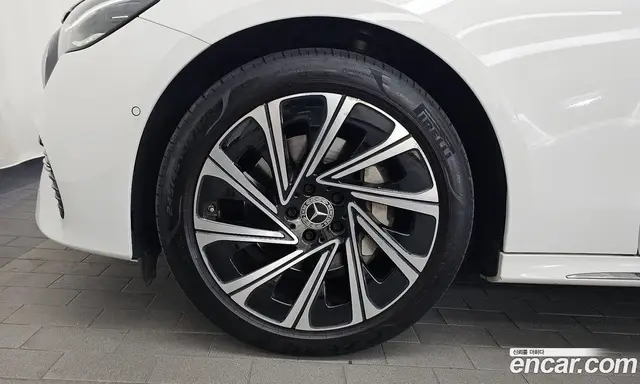 Mercedes-Benz E-Class 2024 2.0 автомат (гидро), миниатюра 5 Mercedes-Benz E-Class 2024 2.0 автомат (гидро), миниатюра 5