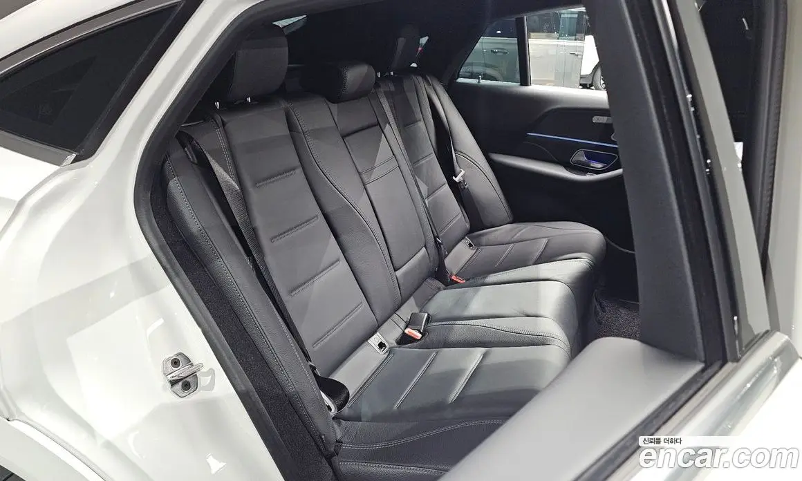 Mercedes-Benz GLE-Class 2023 3.0 автомат (гидро), фото 16
