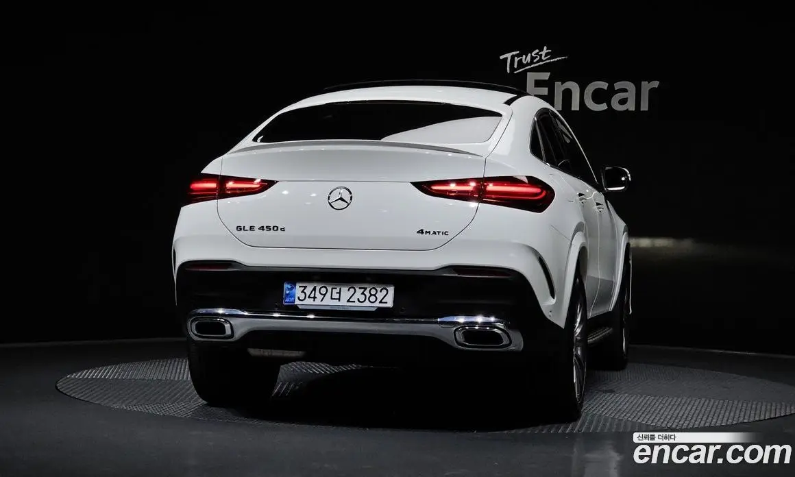Mercedes-Benz GLE-Class 2023 3.0 автомат (гидро), фото 3