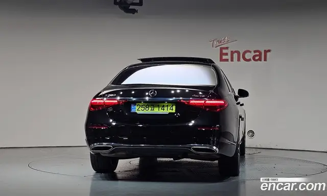 Mercedes-Benz S-Class 2024 4.0 автомат (гидро), миниатюра 3