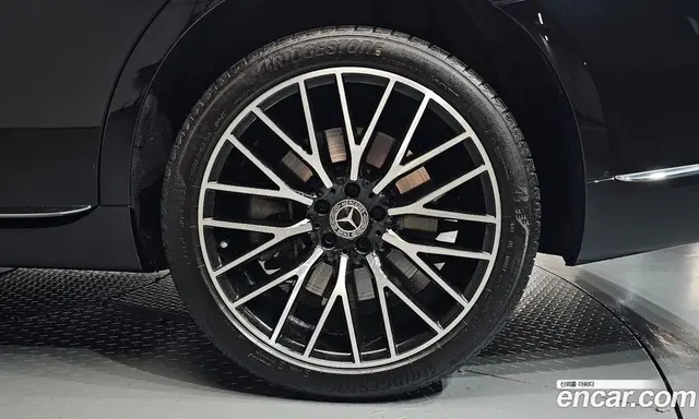 Mercedes-Benz S-Class 2024 4.0 автомат (гидро), миниатюра 6