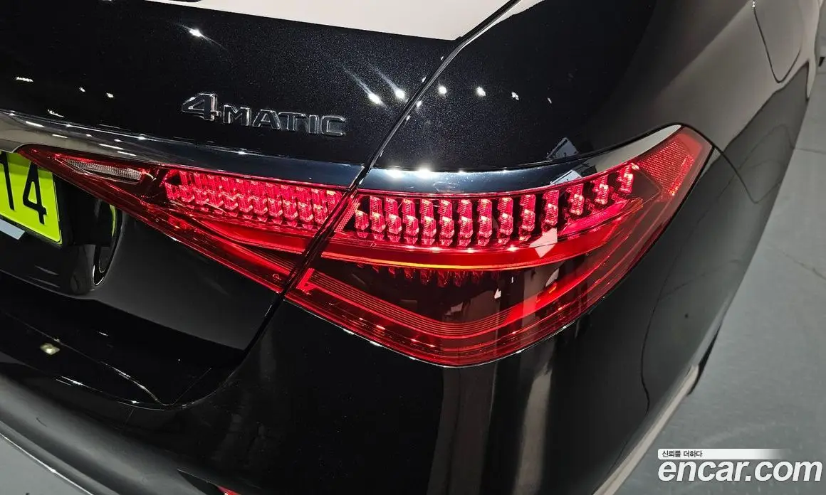 Mercedes-Benz S-Class 2024 4.0 автомат (гидро), фото 8