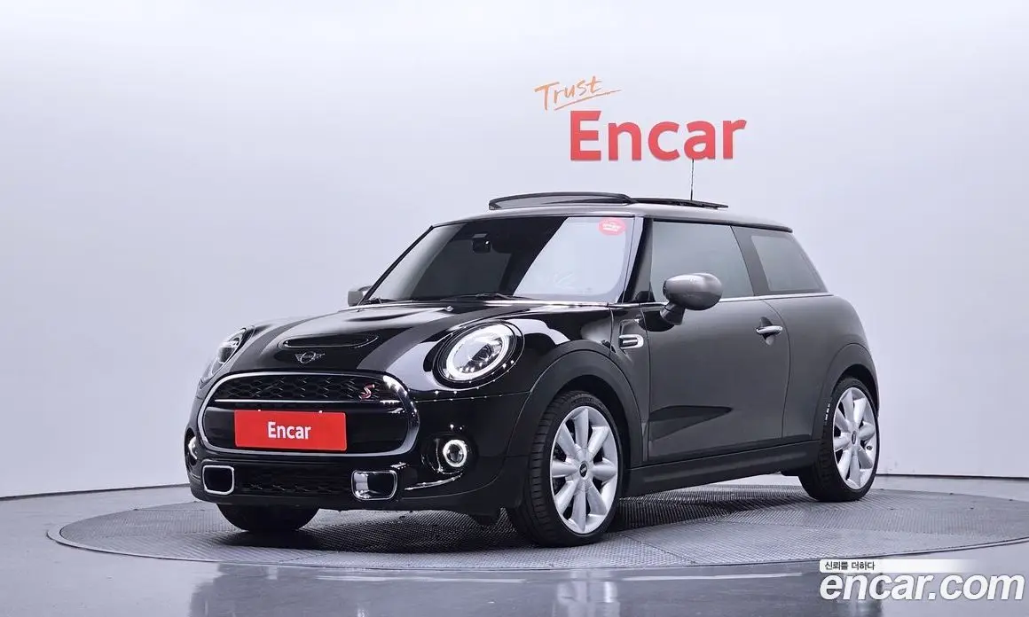 Mini Cooper 2020 2.0 автомат (гидро), фото 1 Mini Cooper 2020 2.0 автомат (гидро), фото 1