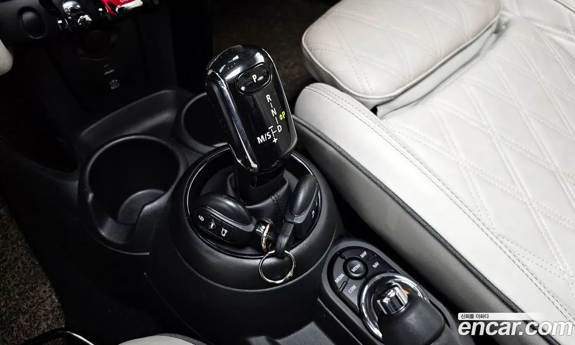 Mini Cooper 2020 2.0 автомат (гидро), фото 12 Mini Cooper 2020 2.0 автомат (гидро), фото 12