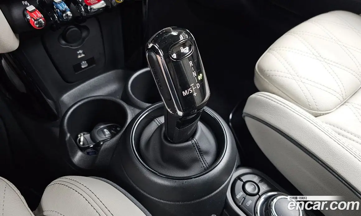 Mini Cooper 2023 2.0 автомат (гидро), фото 12 Mini Cooper 2023 2.0 автомат (гидро), фото 12