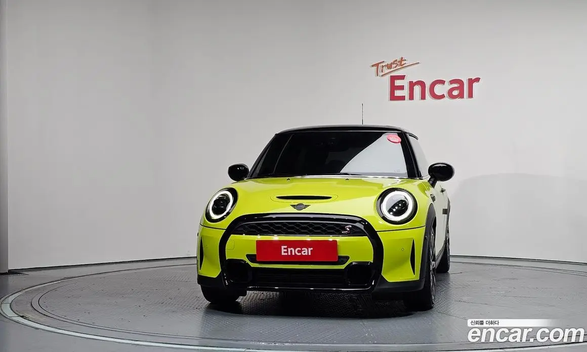 Mini Cooper 2023 2.0 автомат (гидро), фото 3 Mini Cooper 2023 2.0 автомат (гидро), фото 3