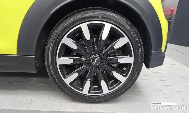 Mini Cooper 2023 2.0 автомат (гидро), миниатюра 7 Mini Cooper 2023 2.0 автомат (гидро), миниатюра 7