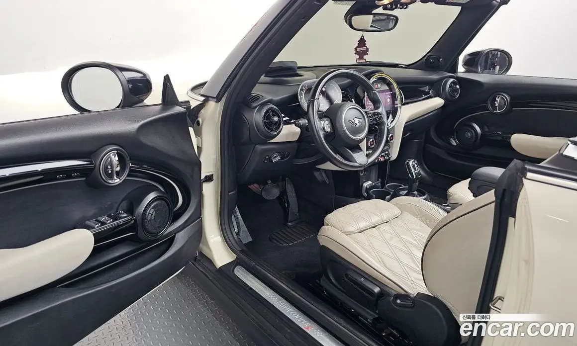Mini Cooper Convertible 2022 2.0 автомат (гидро), фото 13 Mini Cooper Convertible 2022 2.0 автомат (гидро), фото 13