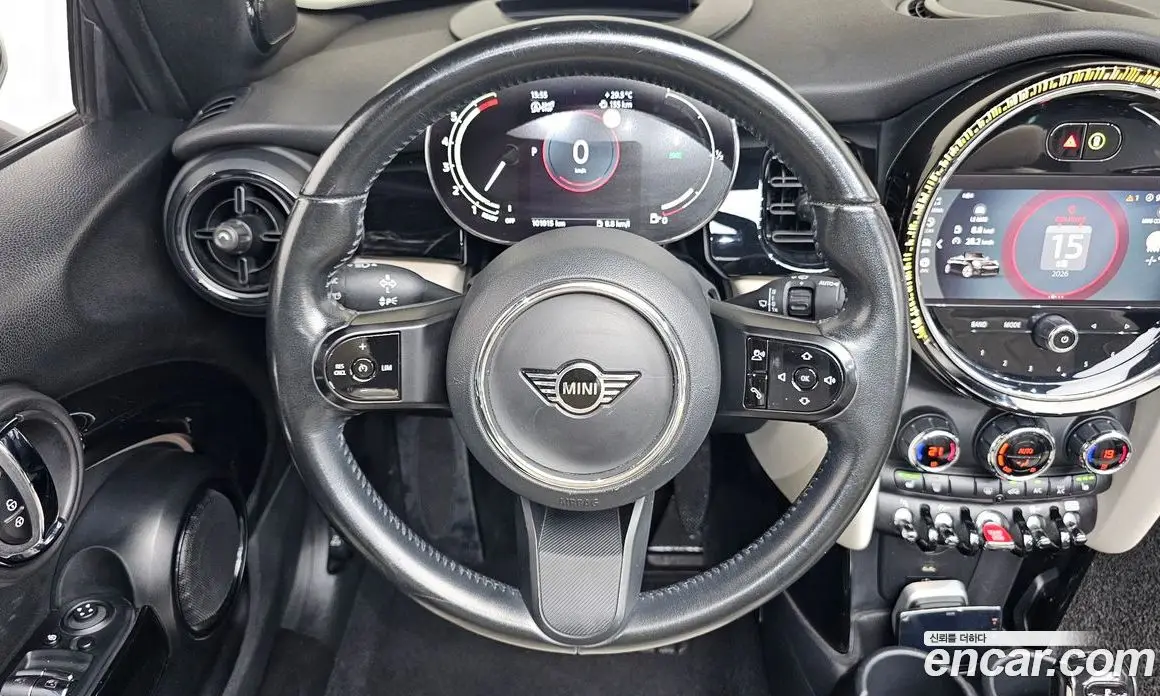 Mini Cooper Convertible 2022 2.0 автомат (гидро), фото 19 Mini Cooper Convertible 2022 2.0 автомат (гидро), фото 19