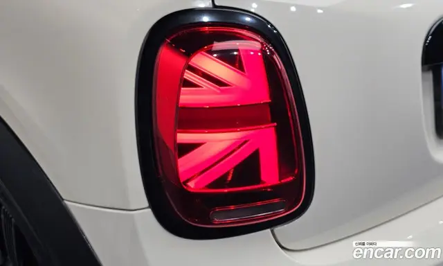 Mini Cooper Convertible 2022 2.0 автомат (гидро), миниатюра 9 Mini Cooper Convertible 2022 2.0 автомат (гидро), миниатюра 9