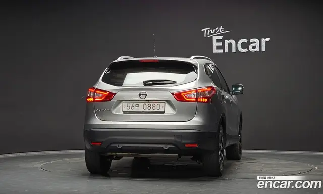 Nissan Qashqai 2016 1.6 автомат (гидро), миниатюра 4