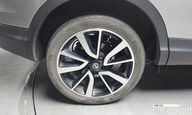 Nissan Qashqai 2016 1.6 автомат (гидро), миниатюра 5